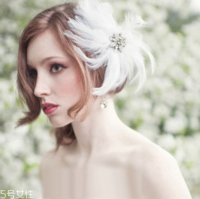 短發(fā)怎么做新娘造型？編發(fā)好看又簡單