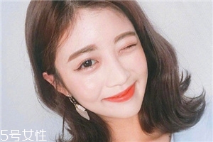 齊肩發(fā)怎么燙好看？女生發(fā)型設(shè)計與臉形搭配