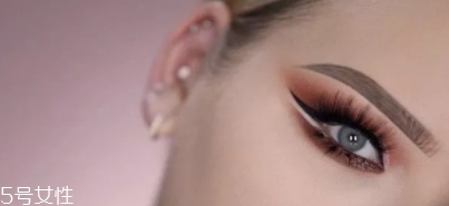 huda beauty沙漠盤怎么畫？油管大神一步步示范