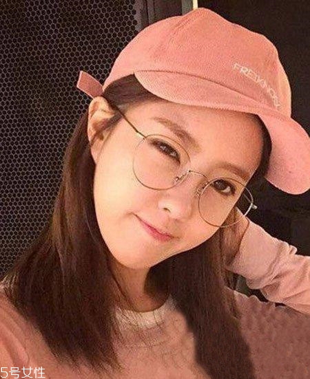 齊肩發(fā)怎么燙好看？女生發(fā)型設計與臉形搭配