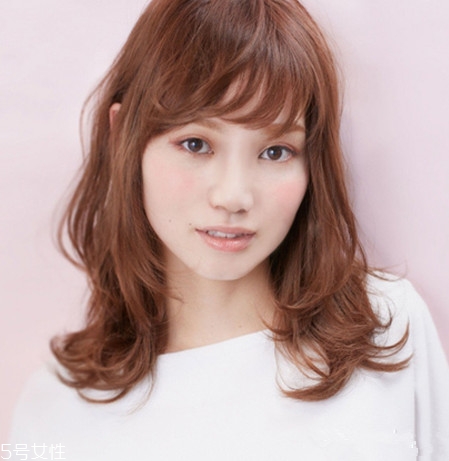 鵝蛋臉扎什么馬尾好看？肉肉臉適合這些發(fā)型