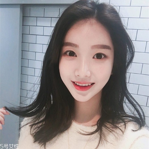 女生發(fā)質軟適合什么發(fā)型？胖圓臉顯瘦發(fā)型參考