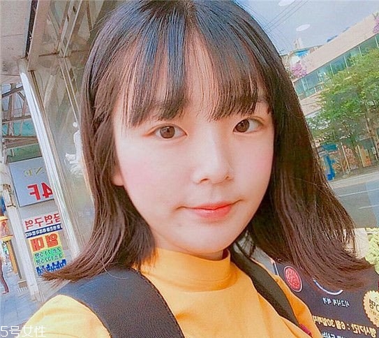 外翹短發(fā)適合什么臉型？再燙內扣你就out了