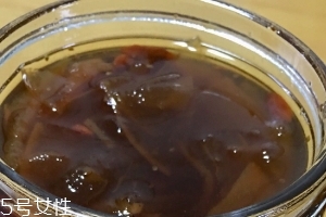 冰糖雪梨膏孕婦能吃嗎？孕婦吃冰糖雪梨膏適量最好
