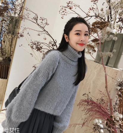 毛衣和衛(wèi)衣哪個顯瘦？教你穿成紙片人