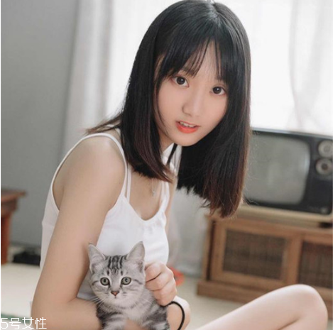 齊肩直發(fā)染什么顏色好看？簡單好看的齊肩發(fā)扎法