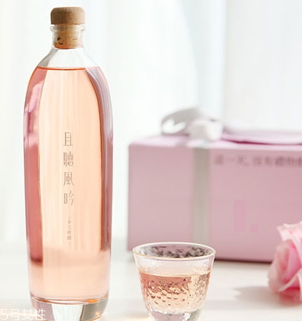 且聽風吟玫瑰酒好喝嗎？哪里買？
