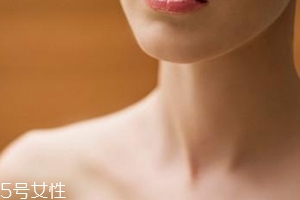 有頸紋是怎么回事？不良習(xí)慣加速頸部肌膚衰老