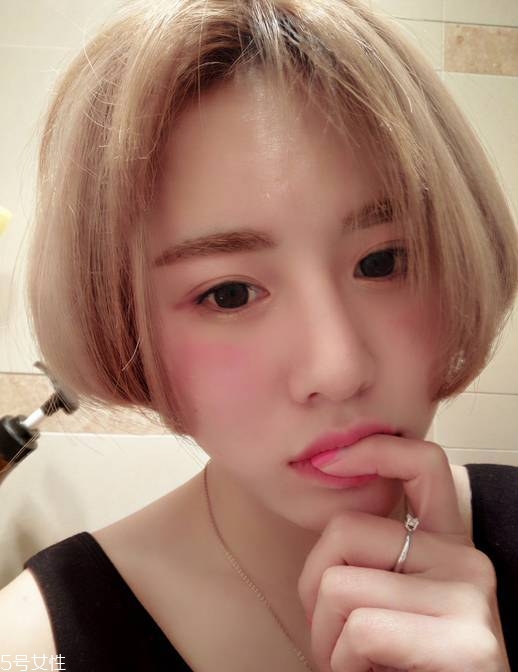韓式空氣劉海配什么發(fā)型？不失個(gè)性魅力
