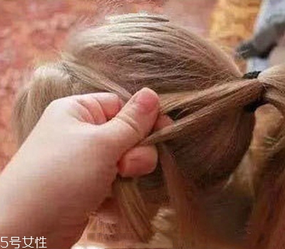 小女孩扎什么頭發(fā)好看？小公主發(fā)型大全
