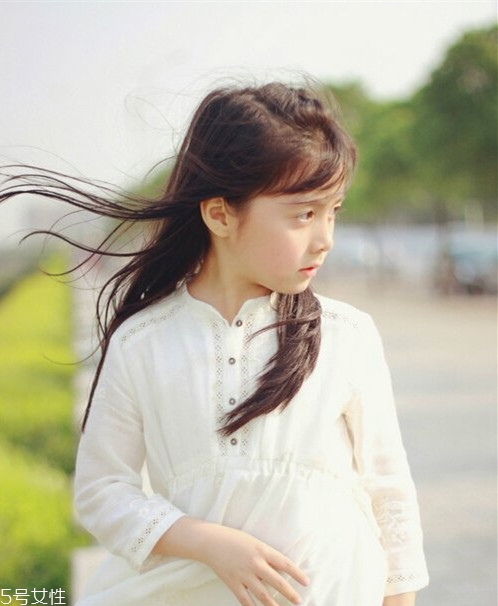 小女孩扎什么頭發(fā)好看？小公主發(fā)型大全
