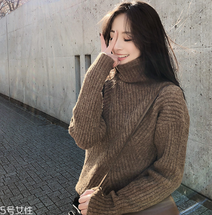 毛衣上的咖啡漬怎么洗？巧用甘油輕松解決