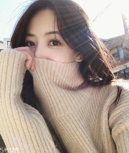 毛衣上面的土怎么去掉？這樣清洗就對(duì)了