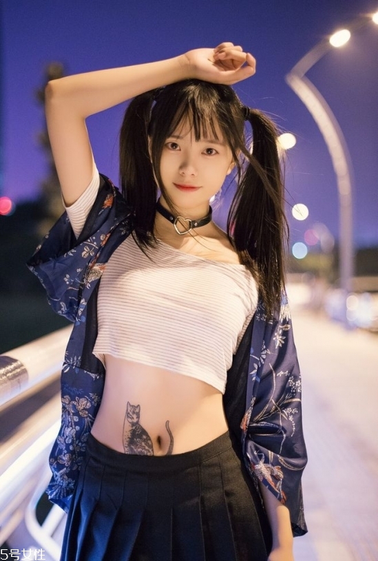 2018冬天流行什么發(fā)色？簡單漂亮的披肩發(fā)
