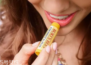 怎樣區(qū)分劣質(zhì)口紅？沒有備案千萬不要用