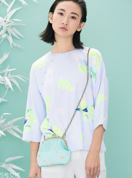 中國風(fēng)衣服怎么搭配？帶你演繹傳統(tǒng)之美