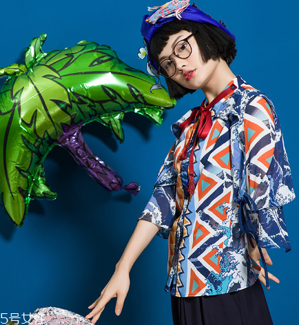 中國風(fēng)衣服怎么搭配？帶你演繹傳統(tǒng)之美