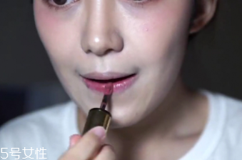 微醺桃花妝怎么化妝？簡(jiǎn)單步驟滿足爆棚少女心