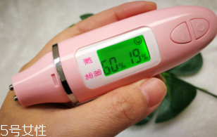 ipsa流金水什么味道？爛荔枝的味道