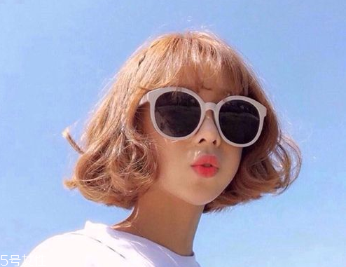 矮個子女生什么發(fā)型顯高？換個發(fā)型瞬間百變