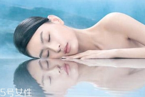 初春要換護(hù)膚品嗎？不用全部換