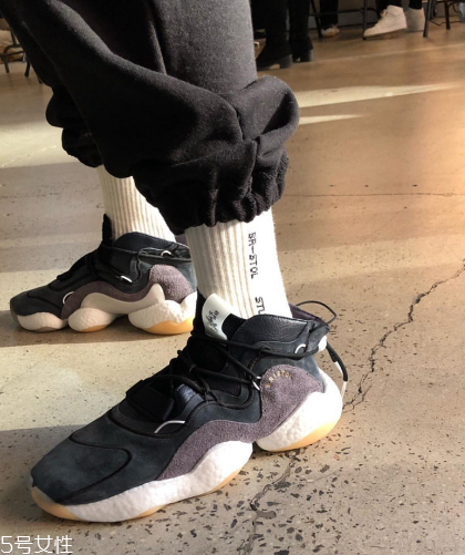 bristol studio與adidas crazy byw聯(lián)名款在哪買_多少錢？