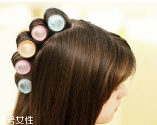 怎么讓頭發(fā)蓬松？換個方向分發(fā)線