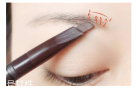 眉毛畫(huà)壞了怎么補(bǔ)救？12種拯救方法都在這里了