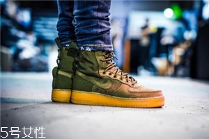 運(yùn)動(dòng)鞋要買大一碼嗎？根據(jù)腳型來決定