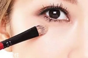 怎么遮瑕雀斑效果最好？雀斑遮瑕少不了遮瑕筆