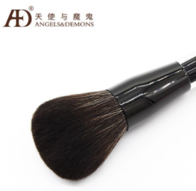 化妝刷可以混著用嗎？每種化妝刷都有它的使命