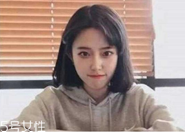 什么女孩適合不留劉海？圓臉妹子掀起劉海更適合你