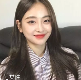 什么女孩適合不留劉海？圓臉妹子掀起劉海更適合你