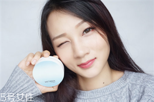 溫碧泉?dú)鈮|cc霜多少錢？輕薄自然的好妝感