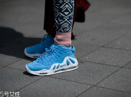 運動鞋不能水洗怎么辦？濕抹布輕微擦拭