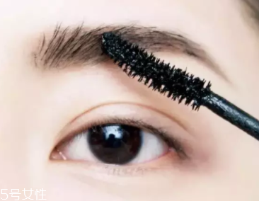 過年涂什么口紅？這些唇色讓親屬夸你好看