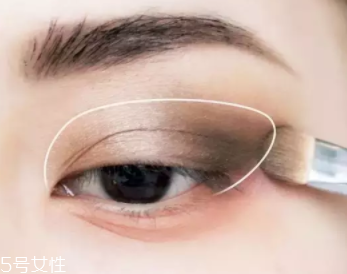 過年涂什么口紅？這些唇色讓親屬夸你好看