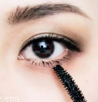 過年涂什么口紅？這些唇色讓親屬夸你好看