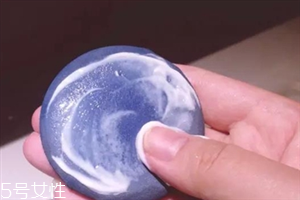 氣墊粉撲洗多久換一次？一定要經(jīng)常洗經(jīng)常換