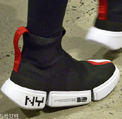 李寧紐約時裝周走秀款悟道球鞋在哪買_多少錢？
