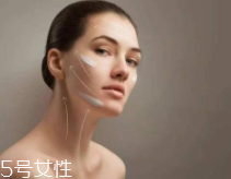 隔離霜怎么洗干凈？卸妝油最適合卸除隔離霜