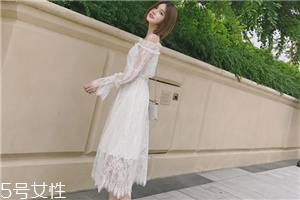 蕾絲長裙配什么上衣？優(yōu)雅氣質(zhì)小女人