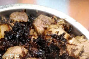 梅干菜怎么泡發(fā)？溫水泡即可