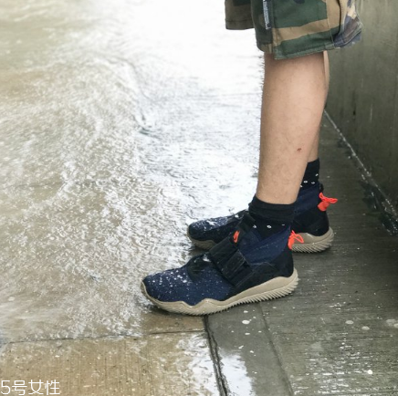 運動鞋輕好還是重好？不同運動需求不同