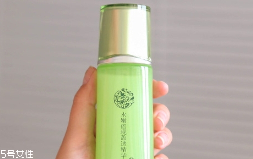 爽膚水有沉淀能用嗎？