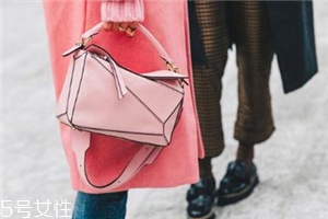 loewe和bv哪個檔次高？著名奢侈品牌間的對決