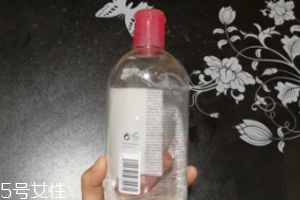 貝德瑪卸妝水要二次清潔嗎？卸除彩妝無殘留