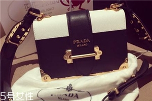 prada是一線品牌嗎？意大利百年奢侈品牌