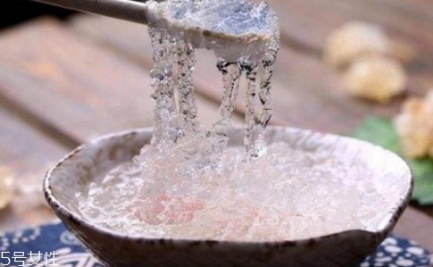 雪燕可以生吃嗎？雪燕沒煮熟可以吃嗎？
