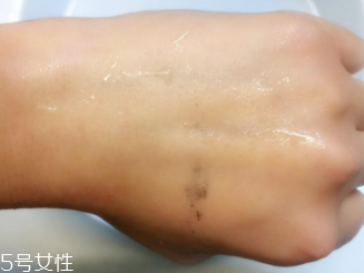 Attenir艾天然卸妝油好用嗎？打敗植村秀的卸妝冠軍